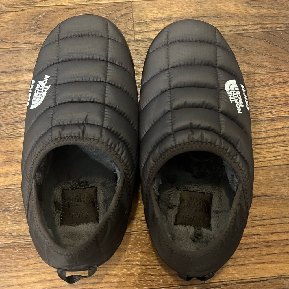 THE NORTH FACE X SKIMS THERMOBALL TRACTION MULE V